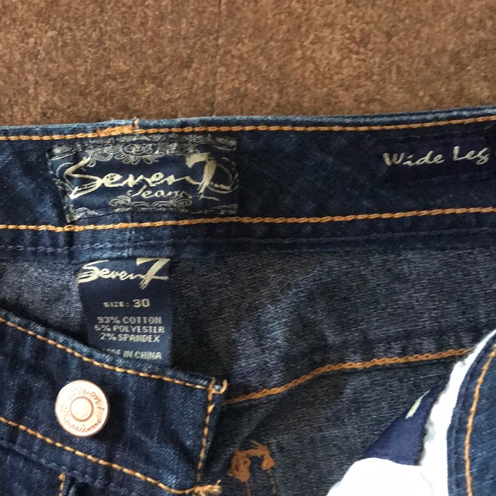 Jeans - Picture 2 of 3